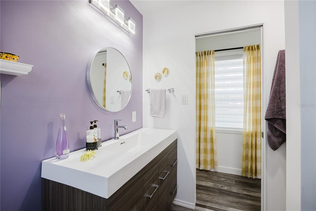 待售: $159,000 (1 贝兹, 1 浴室, 720 平方英尺)