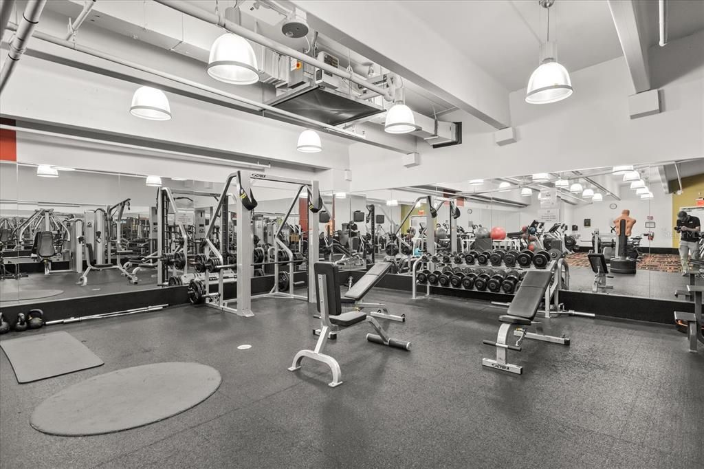 待售: $289,900 (2 贝兹, 2 浴室, 1198 平方英尺)