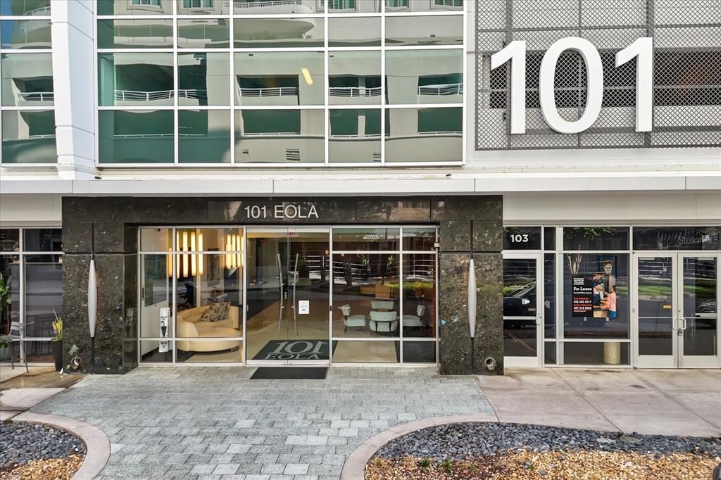 待售: $289,900 (2 贝兹, 2 浴室, 1198 平方英尺)