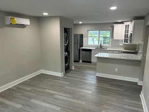 En Venta: $284,900 (2 camas, 1 baños, 648 Pies cuadrados)