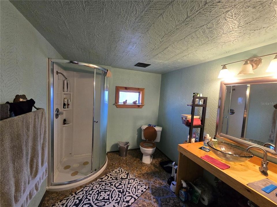 For Sale: $89,000 (2 beds, 1 baths, 1024 Square Feet)