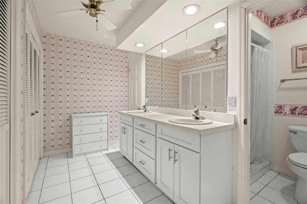 На продажу: $650,000 (4 спален, 2 ванн, 2849 Квадратных фут)