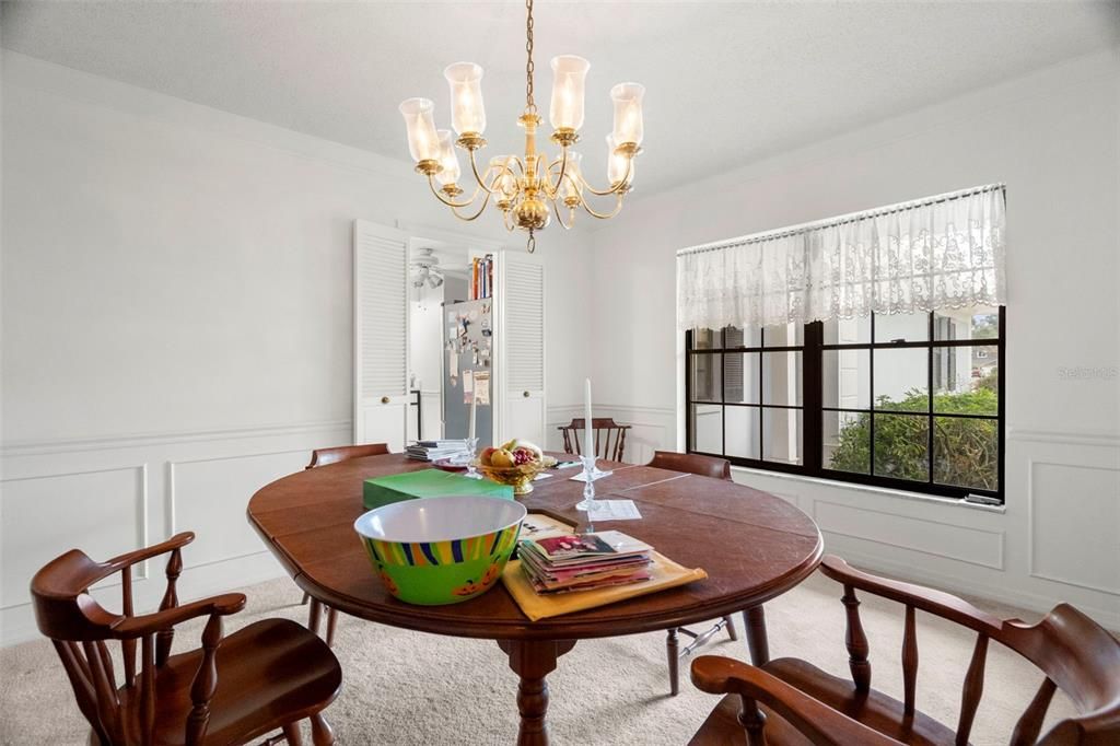 На продажу: $650,000 (4 спален, 2 ванн, 2849 Квадратных фут)