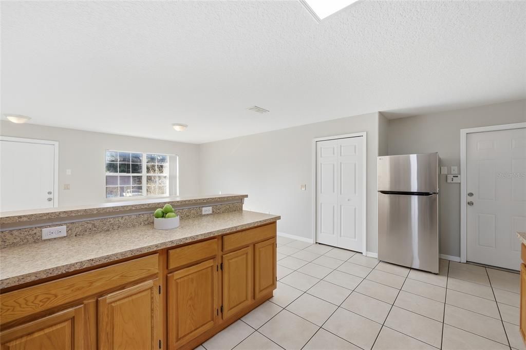 For Sale: $299,000 (3 beds, 2 baths, 1352 Square Feet)