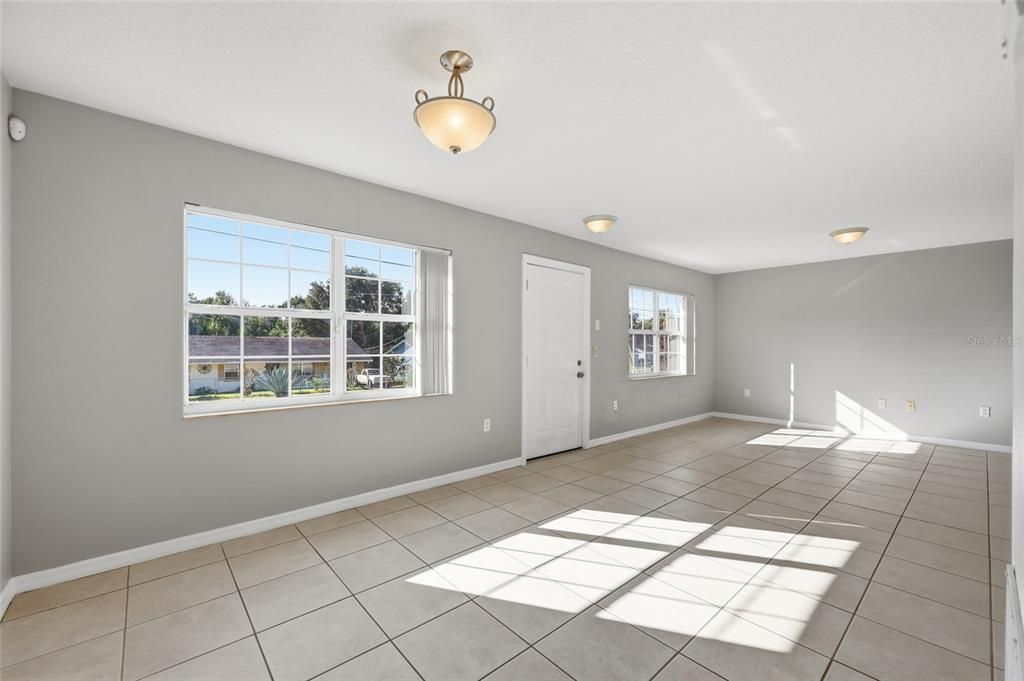 For Sale: $299,000 (3 beds, 2 baths, 1352 Square Feet)