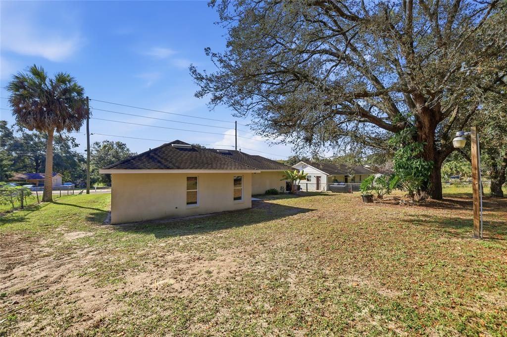 For Sale: $299,000 (3 beds, 2 baths, 1352 Square Feet)