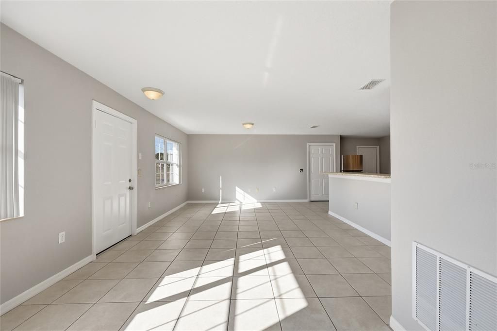 For Sale: $299,000 (3 beds, 2 baths, 1352 Square Feet)