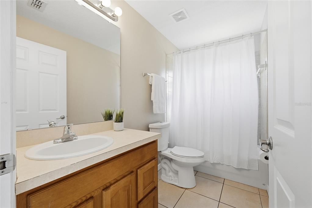 For Sale: $299,000 (3 beds, 2 baths, 1352 Square Feet)