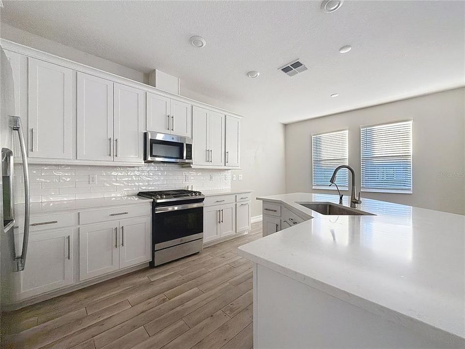 For Sale: $459,000 (3 beds, 2 baths, 2047 Square Feet)