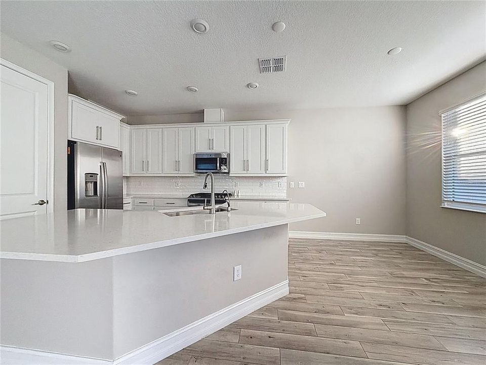 For Sale: $459,000 (3 beds, 2 baths, 2047 Square Feet)