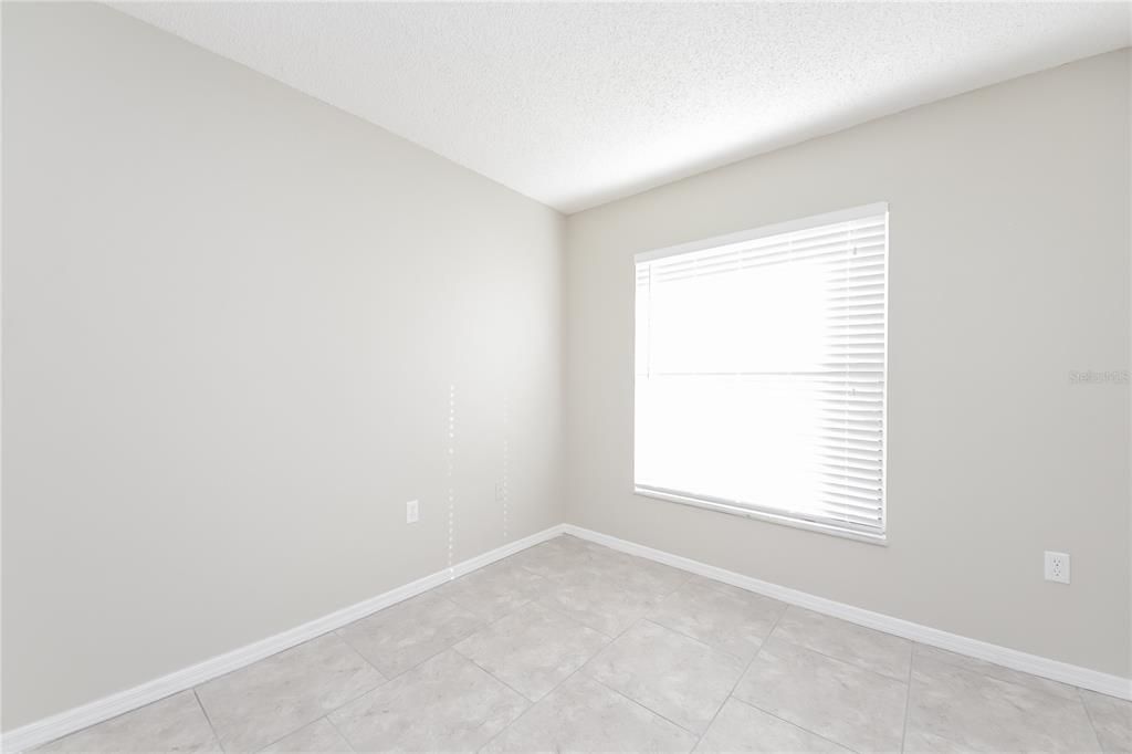 For Rent: $1,850 (3 beds, 2 baths, 1372 Square Feet)