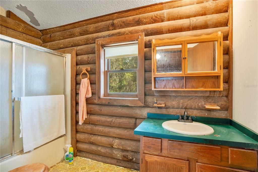 En Venta: $250,000 (3 camas, 2 baños, 1504 Pies cuadrados)