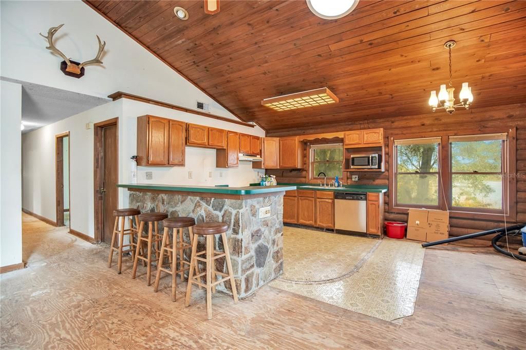 En Venta: $250,000 (3 camas, 2 baños, 1504 Pies cuadrados)