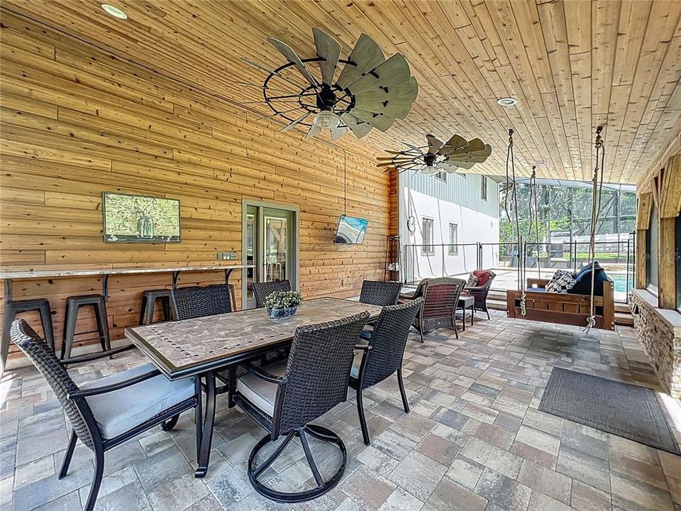 For Rent: $4,950 (4 beds, 2 baths, 2830 Square Feet)