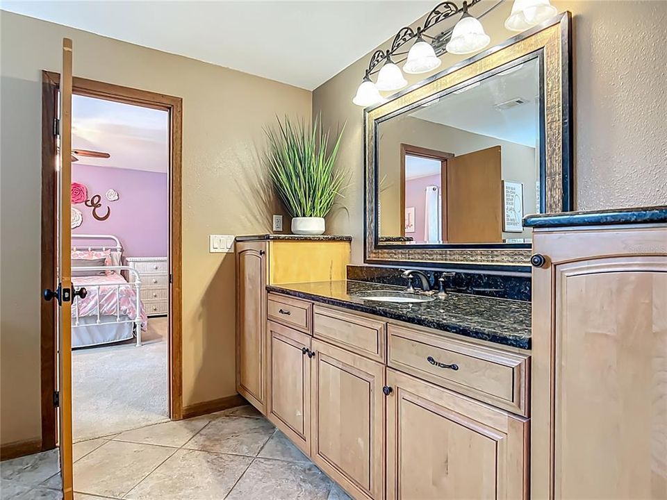 For Rent: $4,950 (4 beds, 2 baths, 2830 Square Feet)