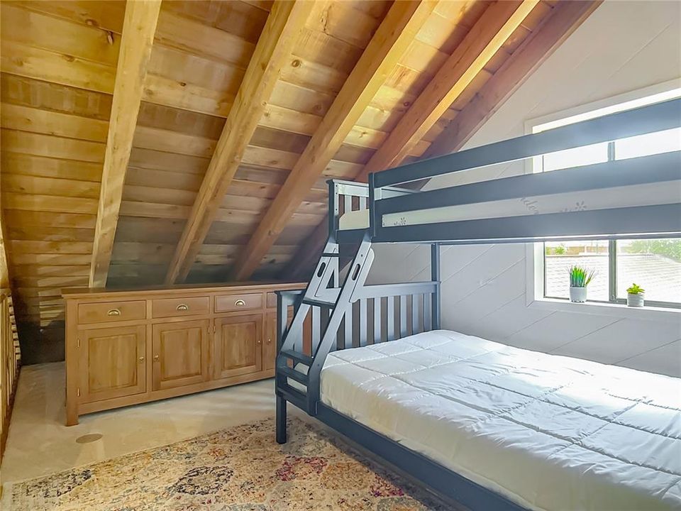 For Rent: $4,950 (4 beds, 2 baths, 2830 Square Feet)