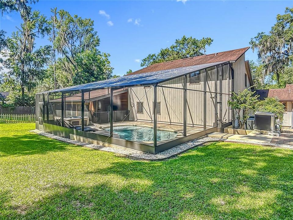 For Rent: $4,950 (4 beds, 2 baths, 2830 Square Feet)