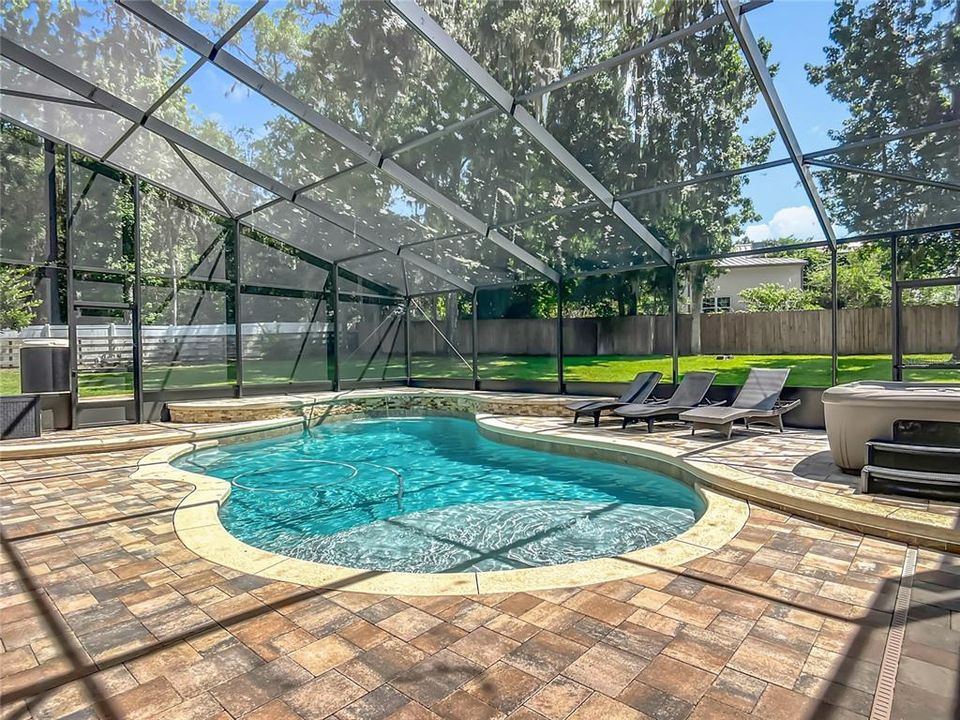 For Rent: $4,950 (4 beds, 2 baths, 2830 Square Feet)