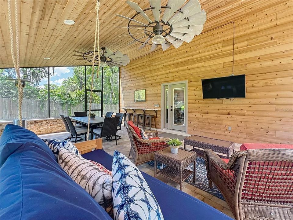 For Rent: $4,950 (4 beds, 2 baths, 2830 Square Feet)