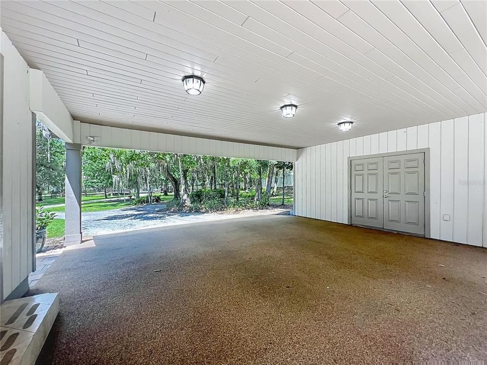 For Rent: $4,950 (4 beds, 2 baths, 2830 Square Feet)