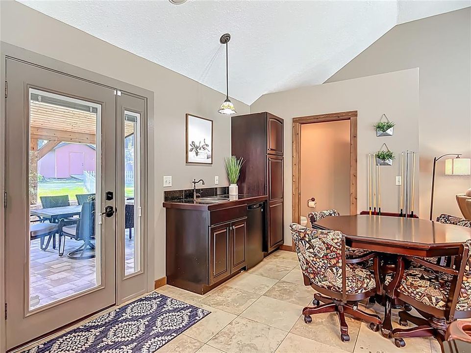 For Rent: $4,950 (4 beds, 2 baths, 2830 Square Feet)