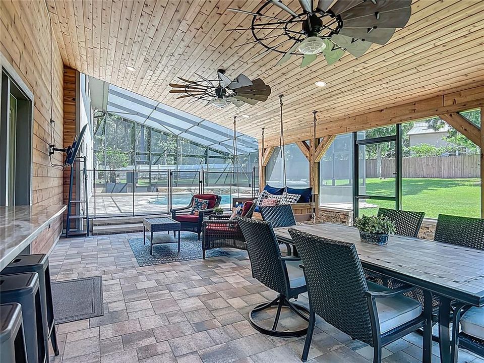 For Rent: $4,950 (4 beds, 2 baths, 2830 Square Feet)