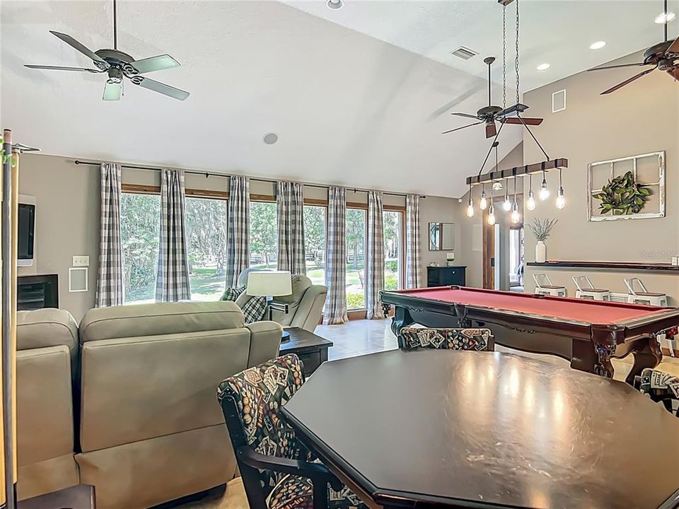 For Rent: $4,950 (4 beds, 2 baths, 2830 Square Feet)