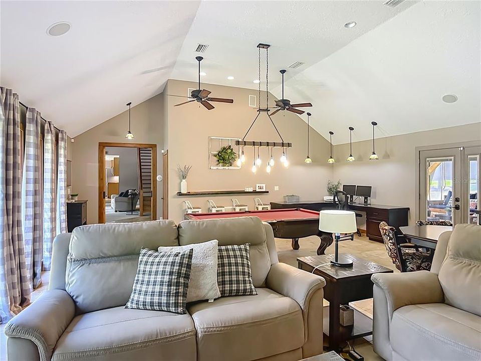 For Rent: $4,950 (4 beds, 2 baths, 2830 Square Feet)