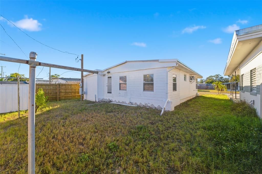 待售: $90,000 (2 贝兹, 2 浴室, 1108 平方英尺)