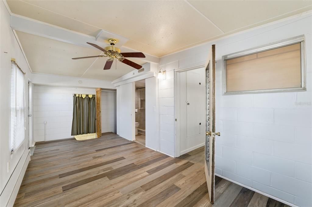 待售: $90,000 (2 贝兹, 2 浴室, 1108 平方英尺)