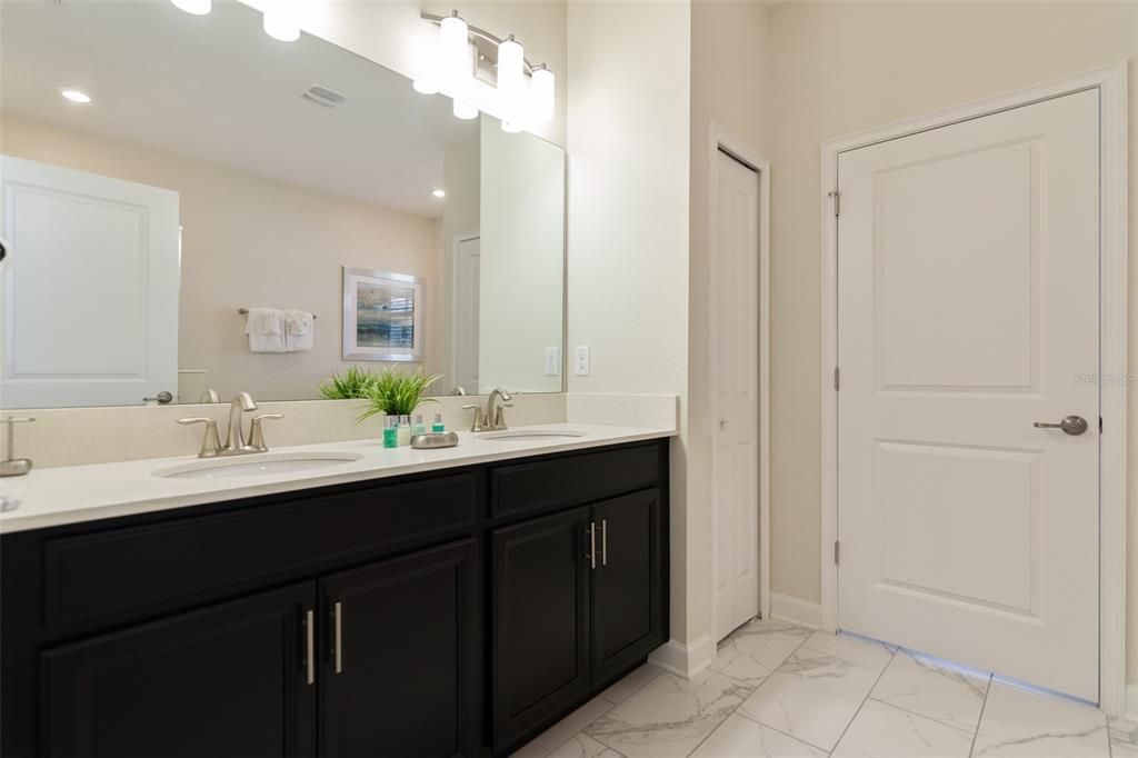 En Renta: $3,980 (8 camas, 5 baños, 3909 Pies cuadrados)