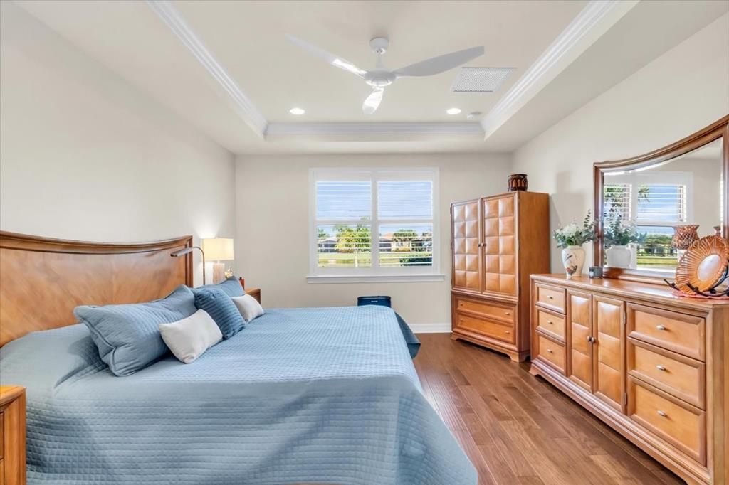 For Sale: $579,000 (3 beds, 2 baths, 2014 Square Feet)