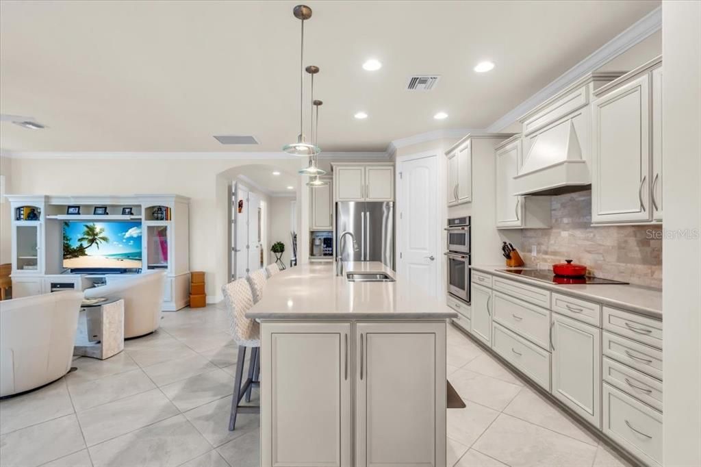 For Sale: $579,000 (3 beds, 2 baths, 2014 Square Feet)