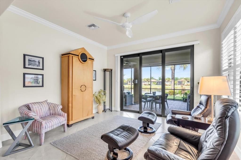 For Sale: $579,000 (3 beds, 2 baths, 2014 Square Feet)