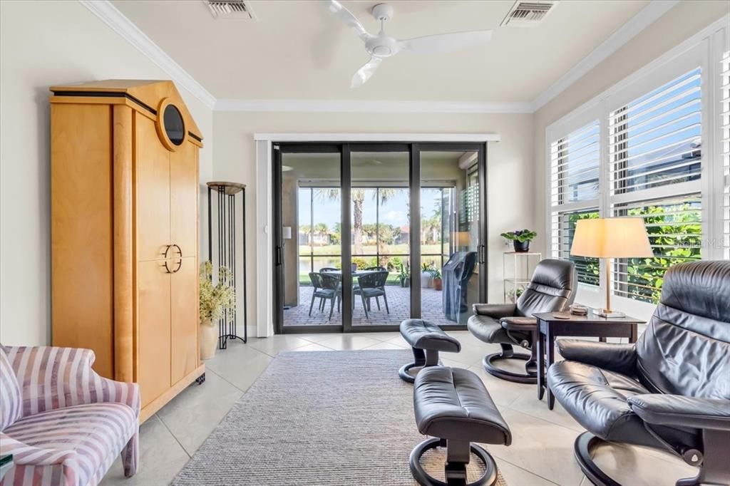 For Sale: $579,000 (3 beds, 2 baths, 2014 Square Feet)