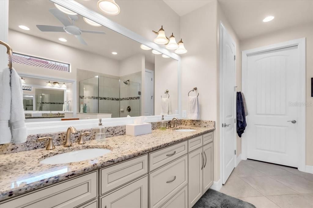 For Sale: $579,000 (3 beds, 2 baths, 2014 Square Feet)