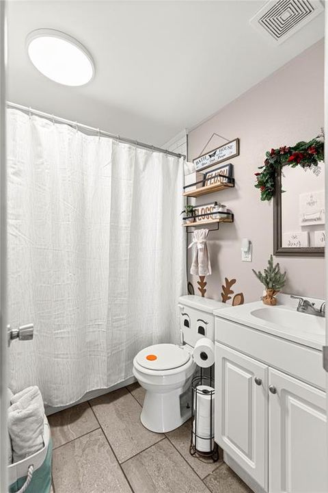 На продажу: $200,000 (3 спален, 2 ванн, 1248 Квадратных фут)