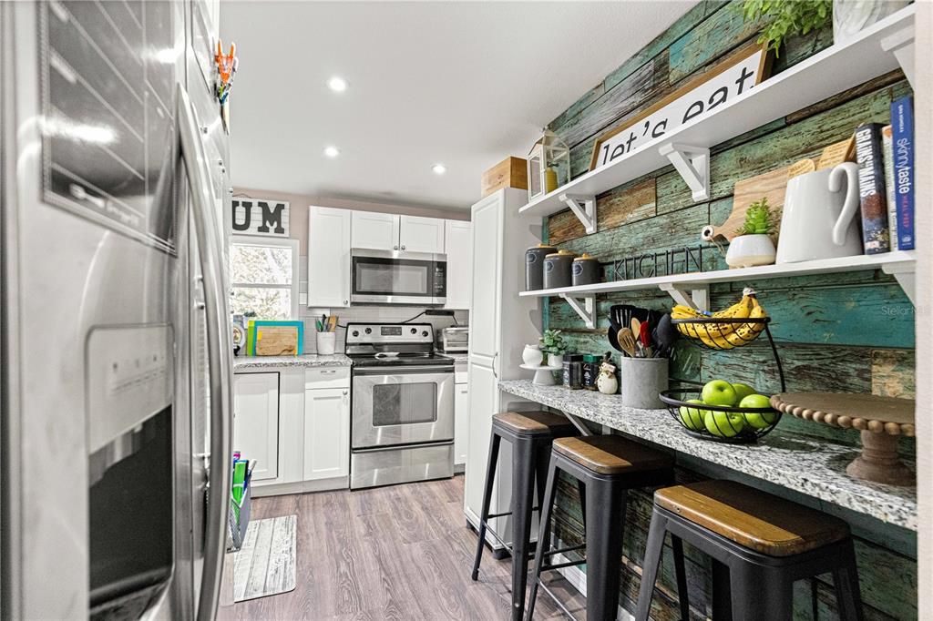 На продажу: $200,000 (3 спален, 2 ванн, 1248 Квадратных фут)