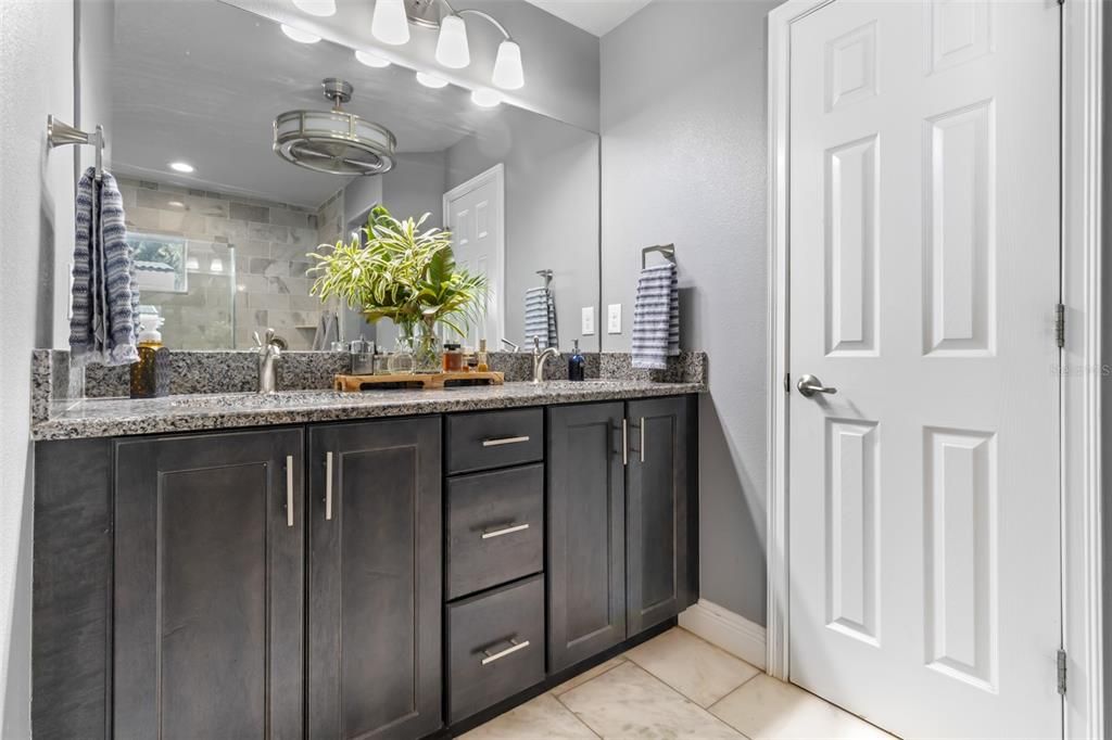 待售: $420,000 (3 贝兹, 2 浴室, 1837 平方英尺)