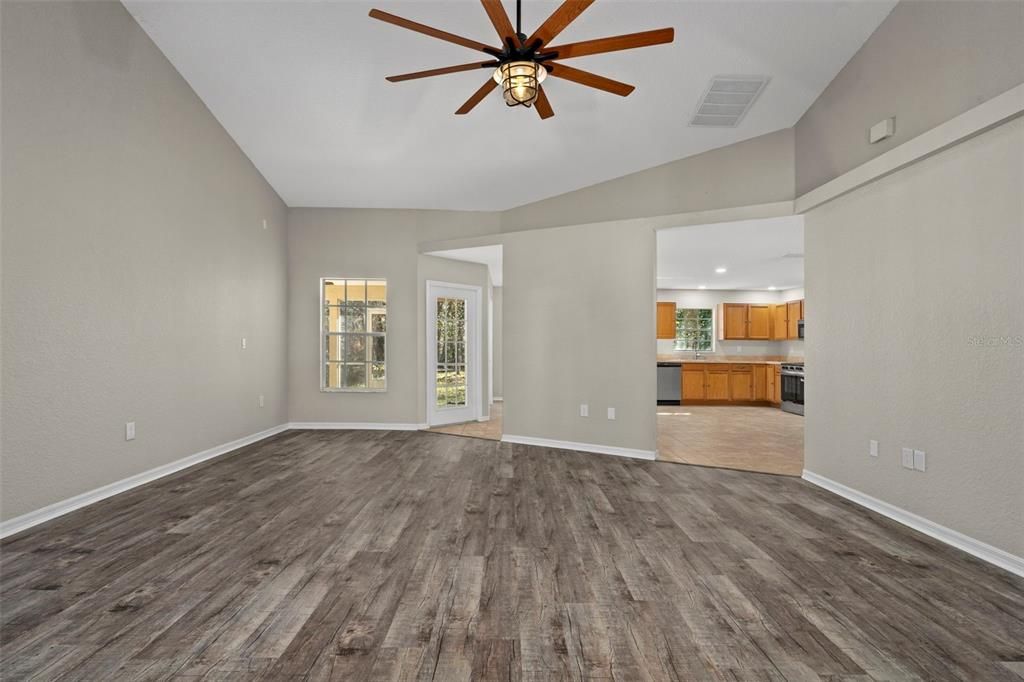 For Sale: $524,900 (3 beds, 2 baths, 1616 Square Feet)