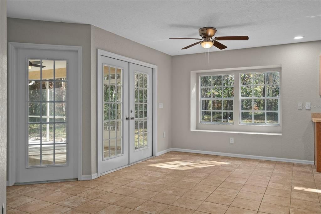 For Sale: $524,900 (3 beds, 2 baths, 1616 Square Feet)