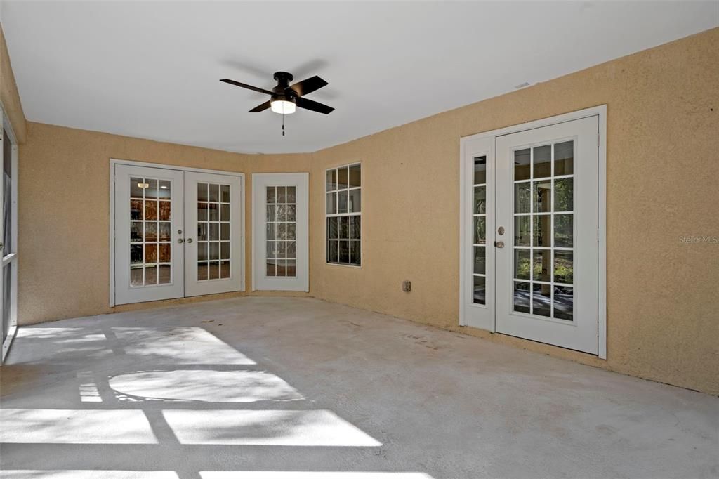 For Sale: $524,900 (3 beds, 2 baths, 1616 Square Feet)