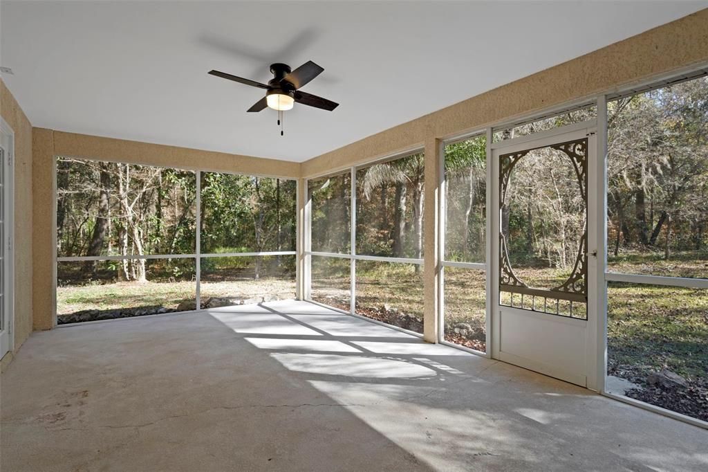 For Sale: $524,900 (3 beds, 2 baths, 1616 Square Feet)