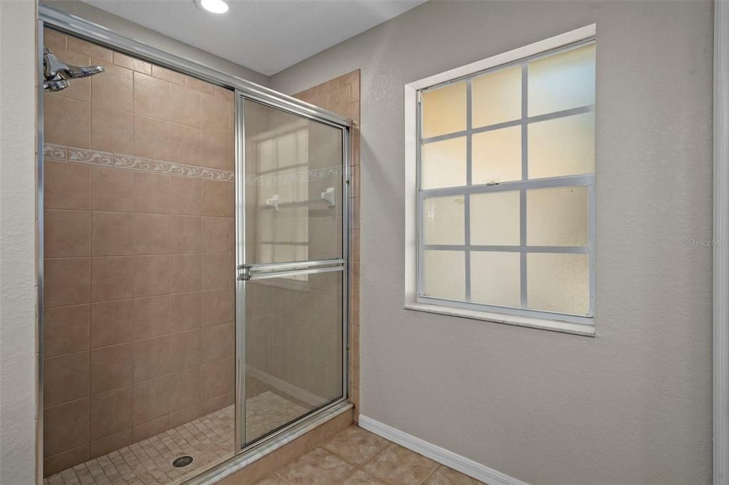 For Sale: $524,900 (3 beds, 2 baths, 1616 Square Feet)