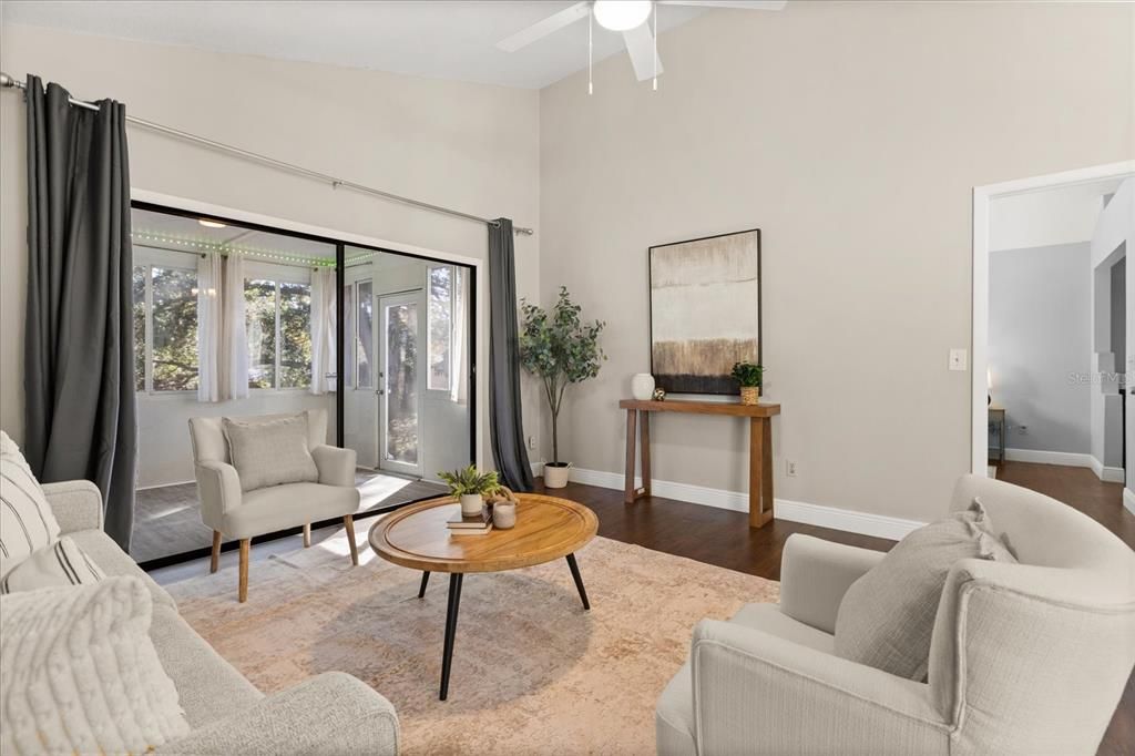 For Sale: $330,000 (2 beds, 2 baths, 1247 Square Feet)