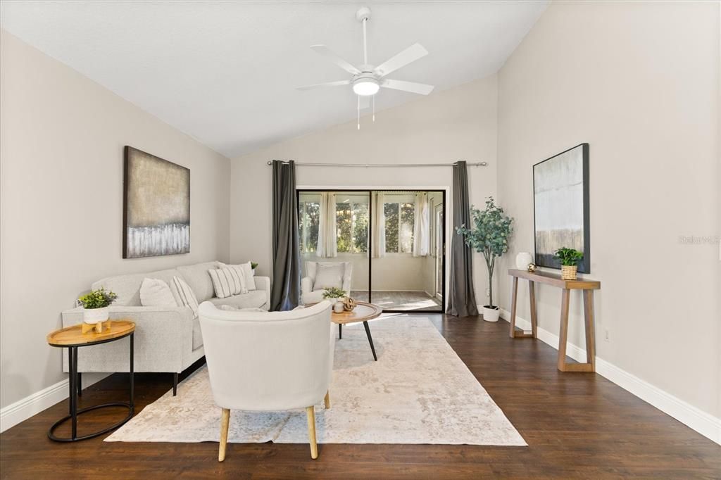 For Sale: $330,000 (2 beds, 2 baths, 1247 Square Feet)