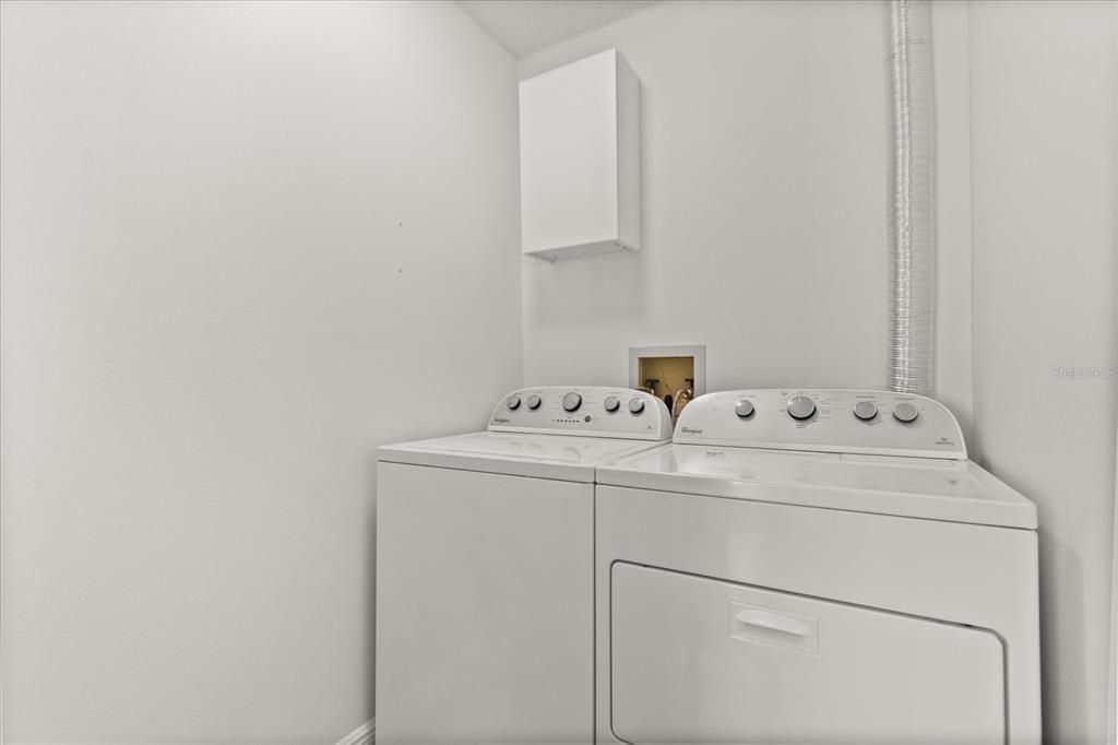 For Sale: $330,000 (2 beds, 2 baths, 1247 Square Feet)
