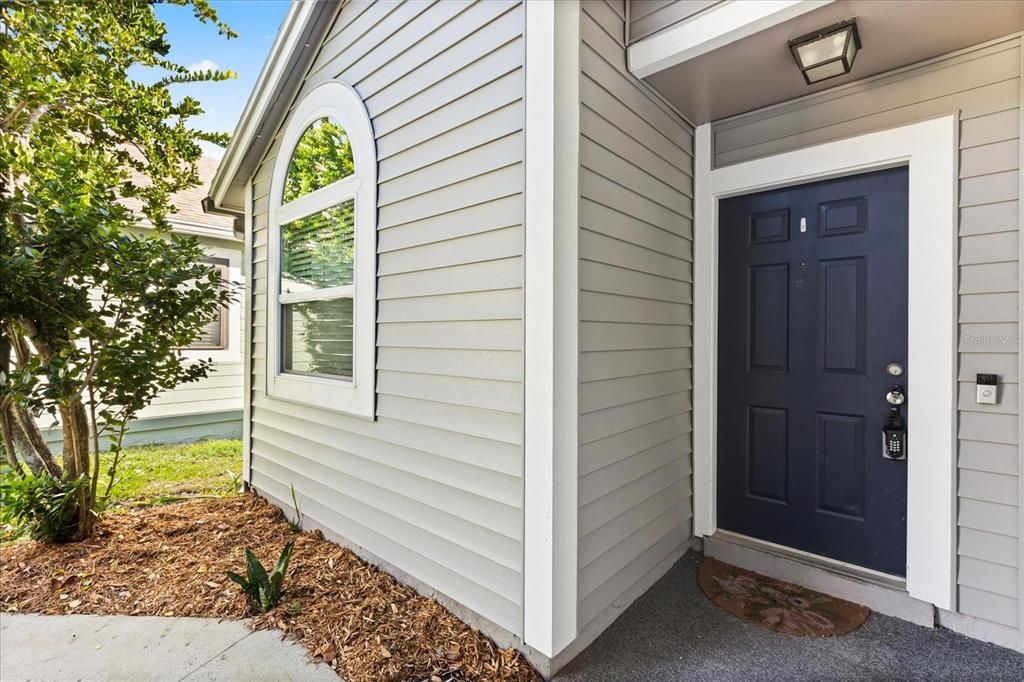 For Sale: $330,000 (2 beds, 2 baths, 1247 Square Feet)