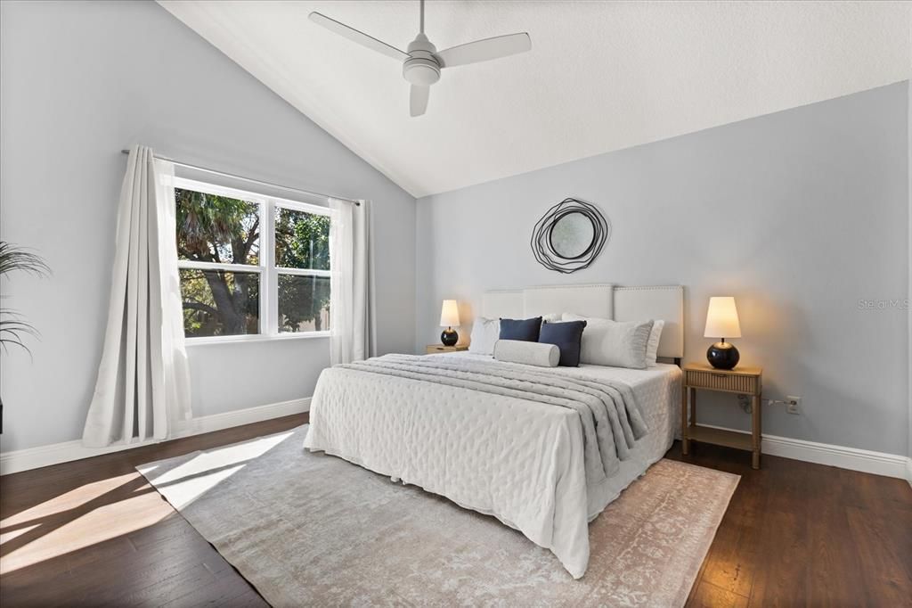 For Sale: $330,000 (2 beds, 2 baths, 1247 Square Feet)