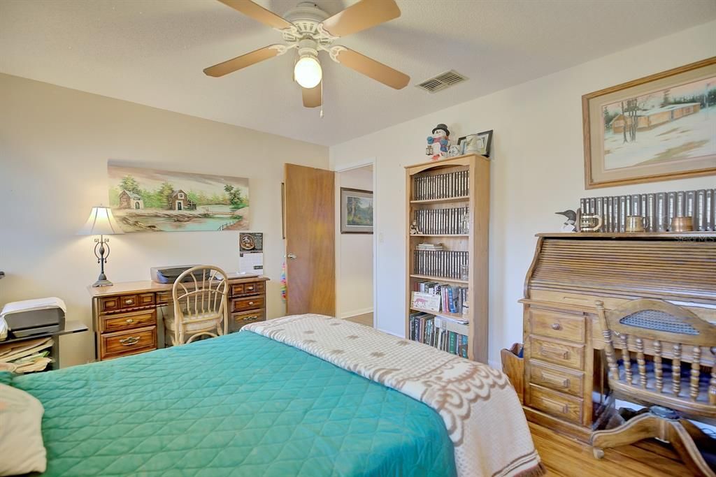 For Sale: $290,000 (2 beds, 2 baths, 1448 Square Feet)